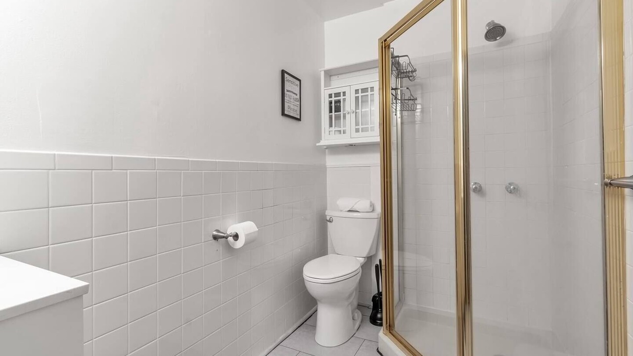 Photo of Bathroom in Front Park