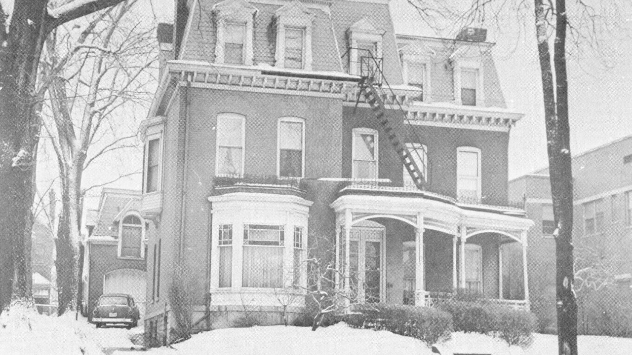 Photo of Outdoor in Front Park