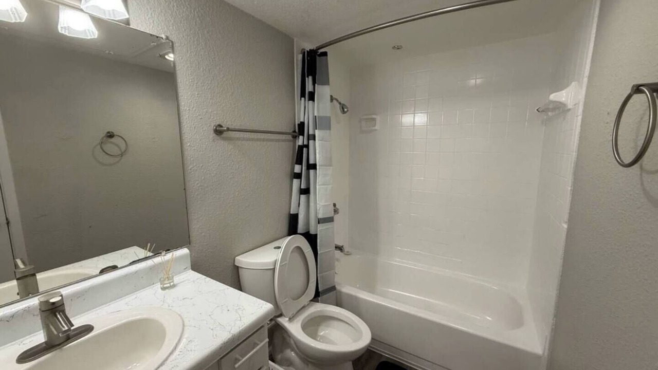Photo of Bathroom in Chinatown