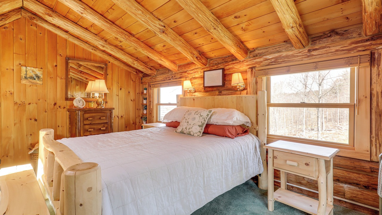 Photo of Bedroom in Walpole