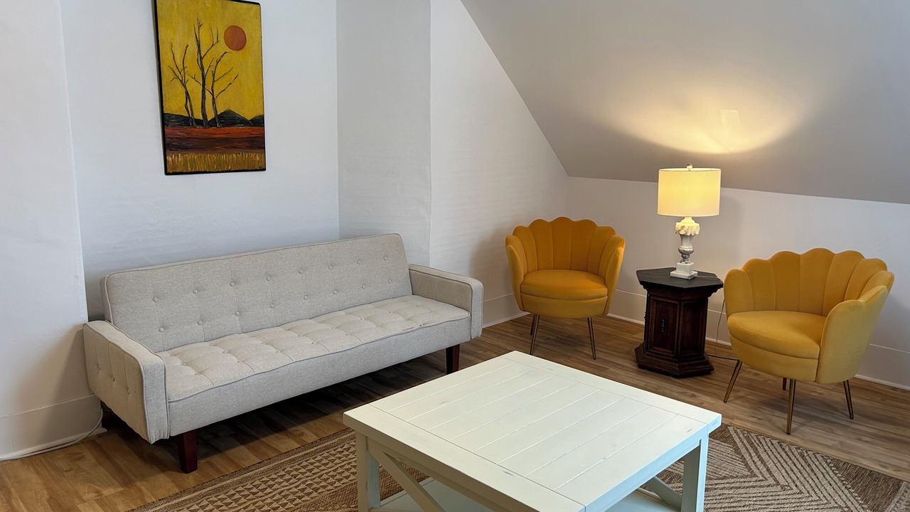 Photo of Livingroom in Sunapee
