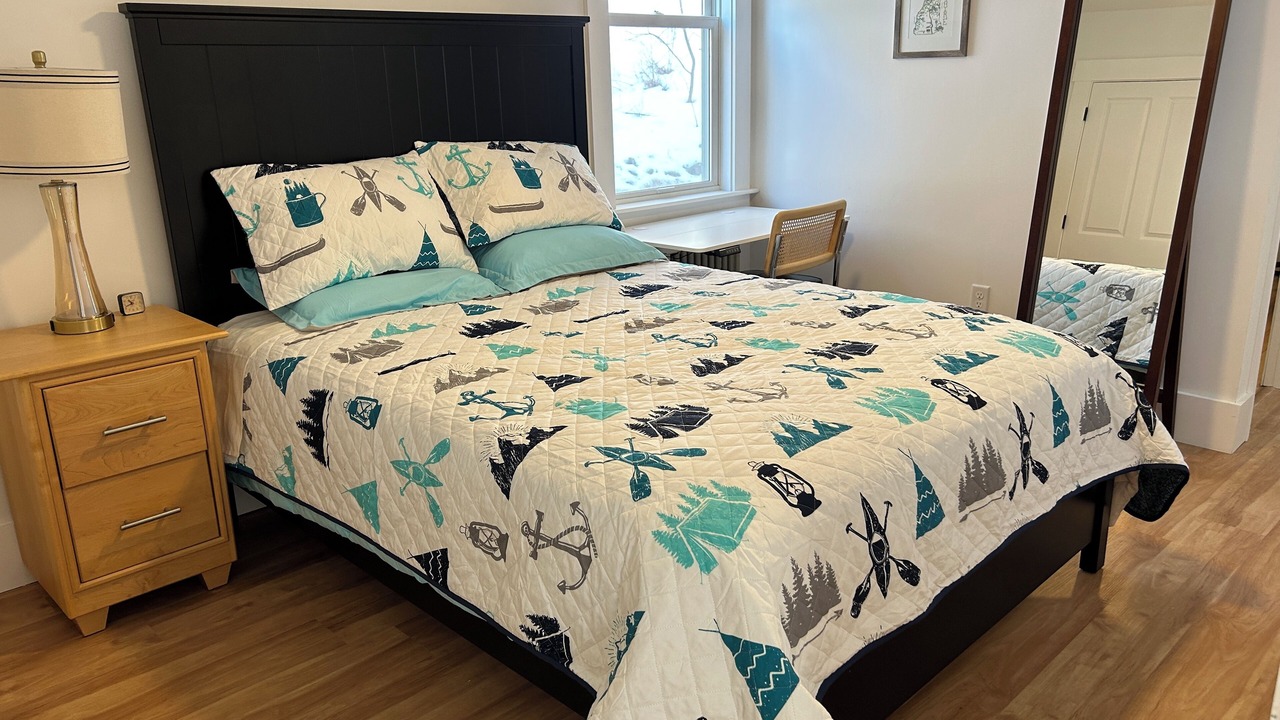 Photo of Bedroom in Sunapee