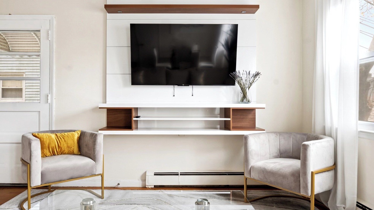Photo of Livingroom in Southeast Yonkers