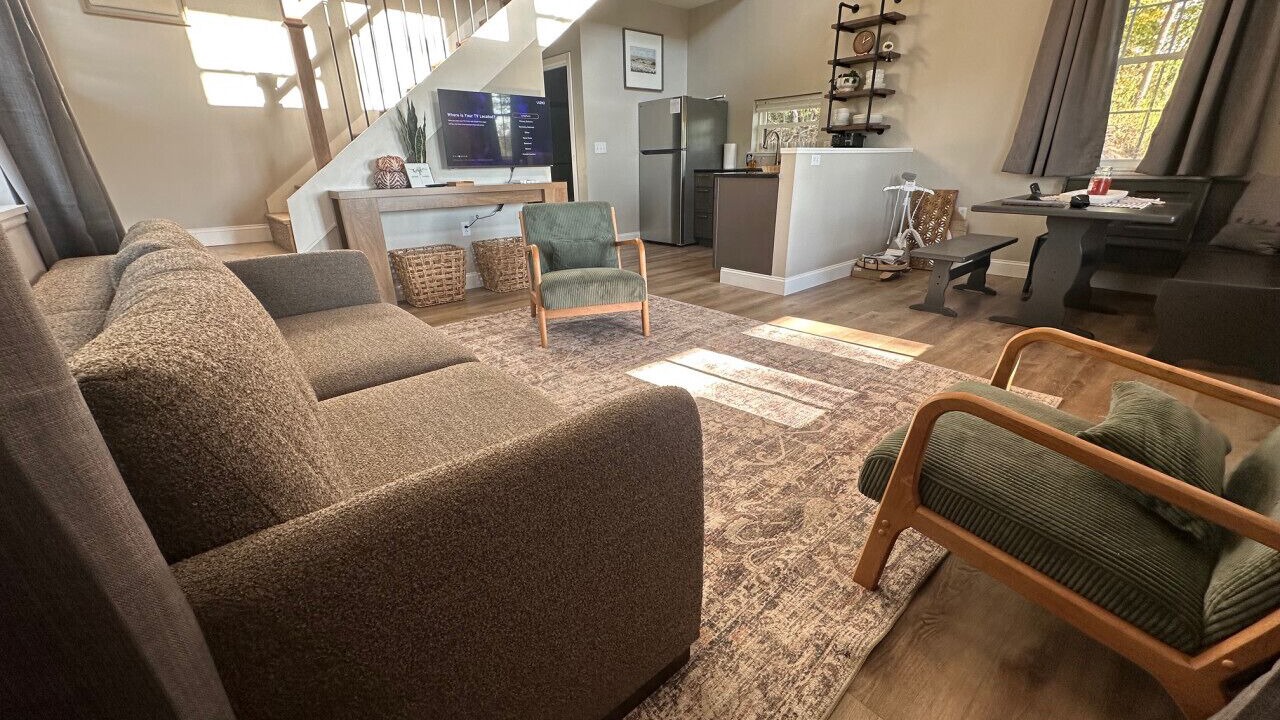 Photo of Livingroom in Bidwell