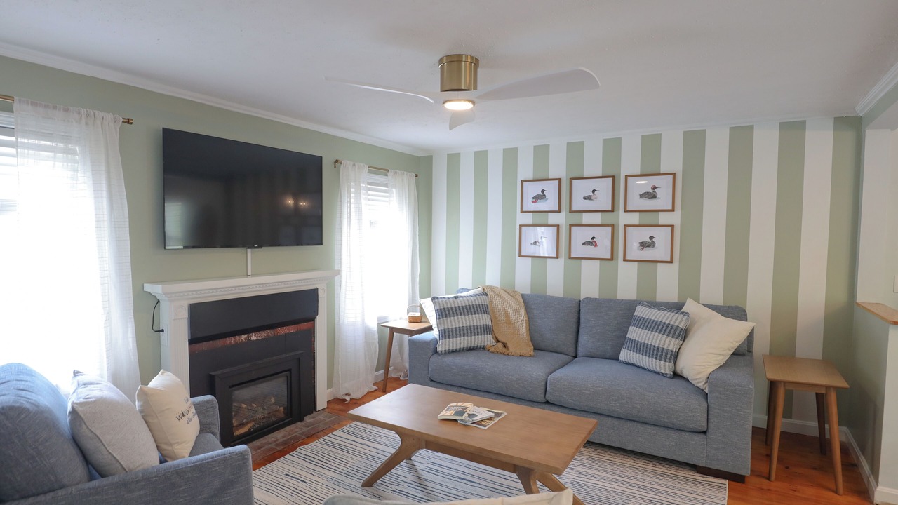 Photo of Livingroom in Wolfeboro