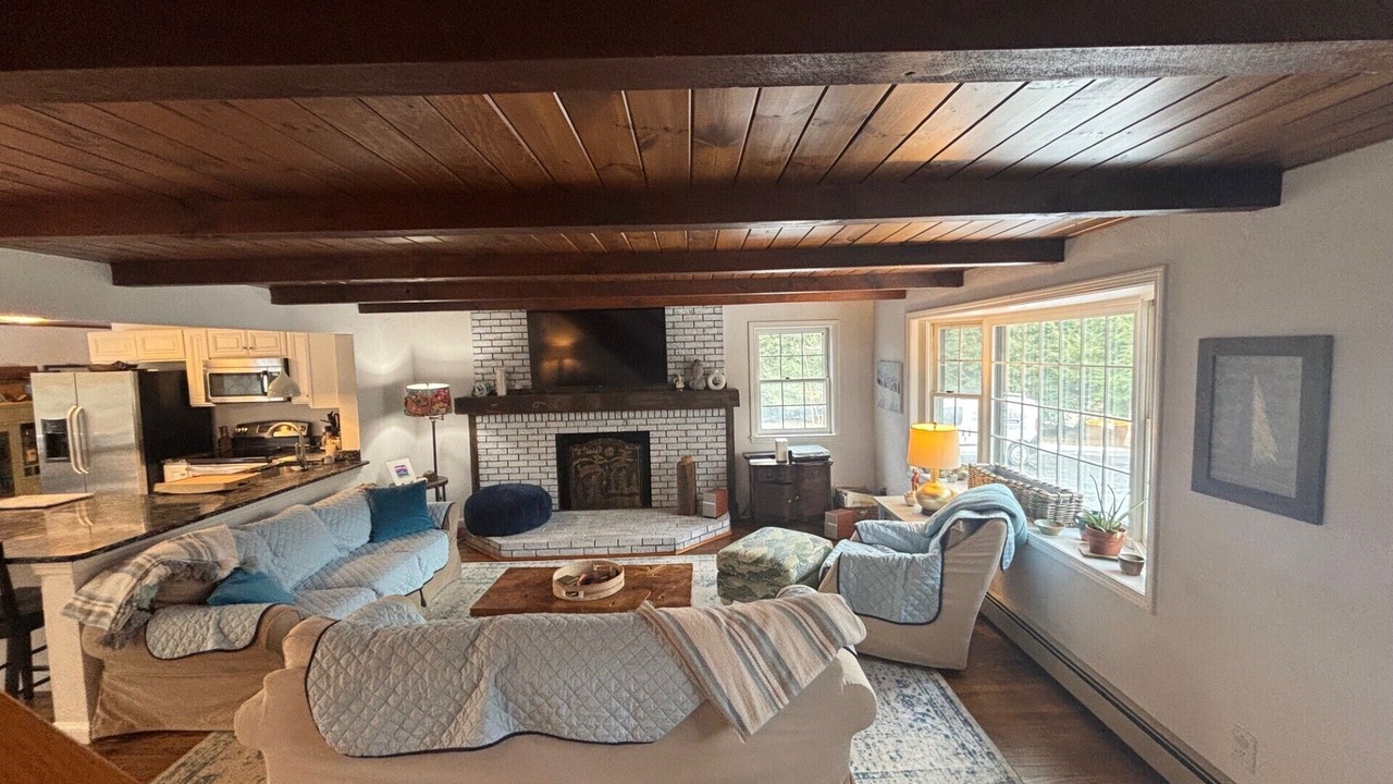 Photo of Livingroom in Gilford