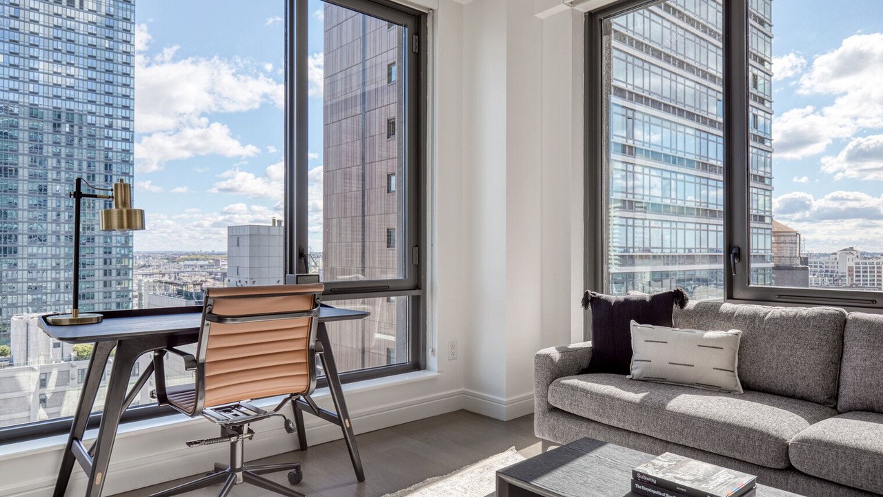 Photo of Livingroom in Hunters Point