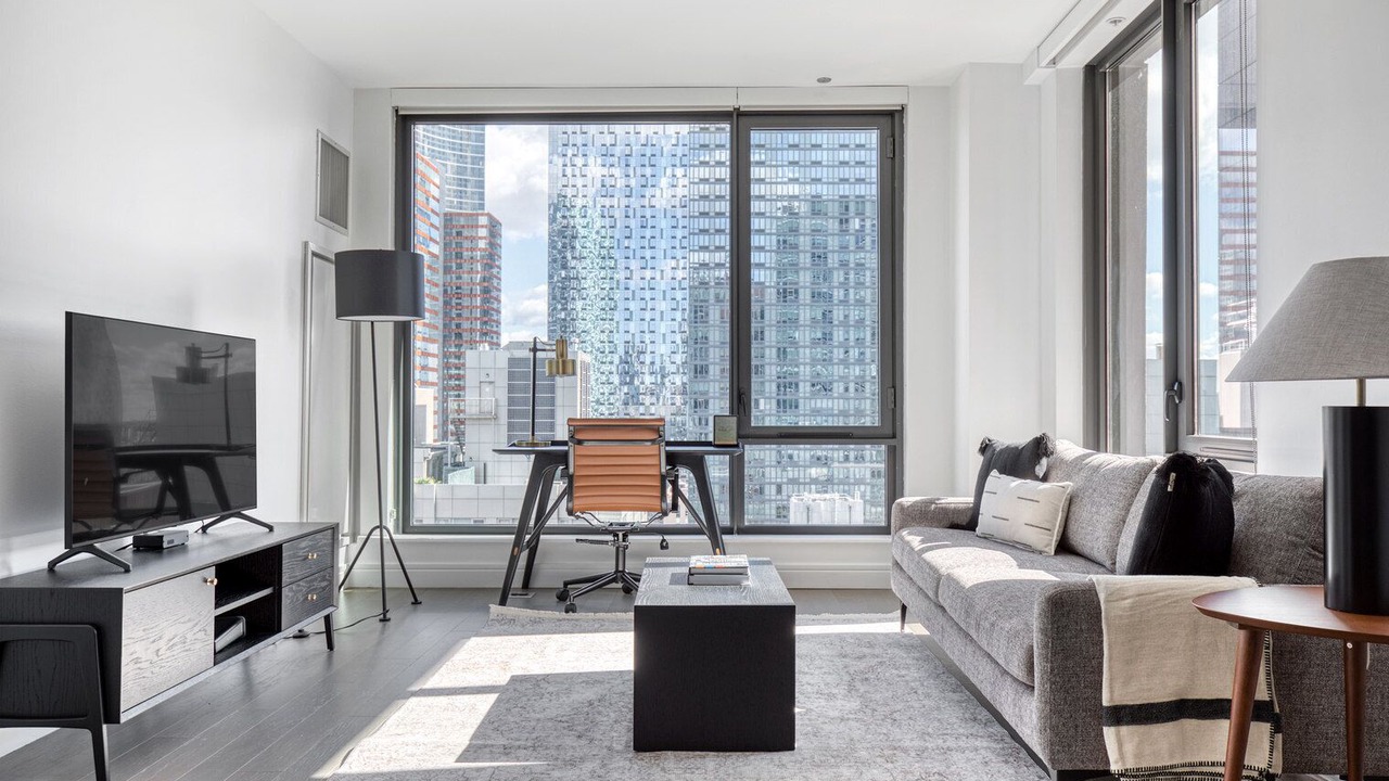 Photo of Livingroom in Hunters Point