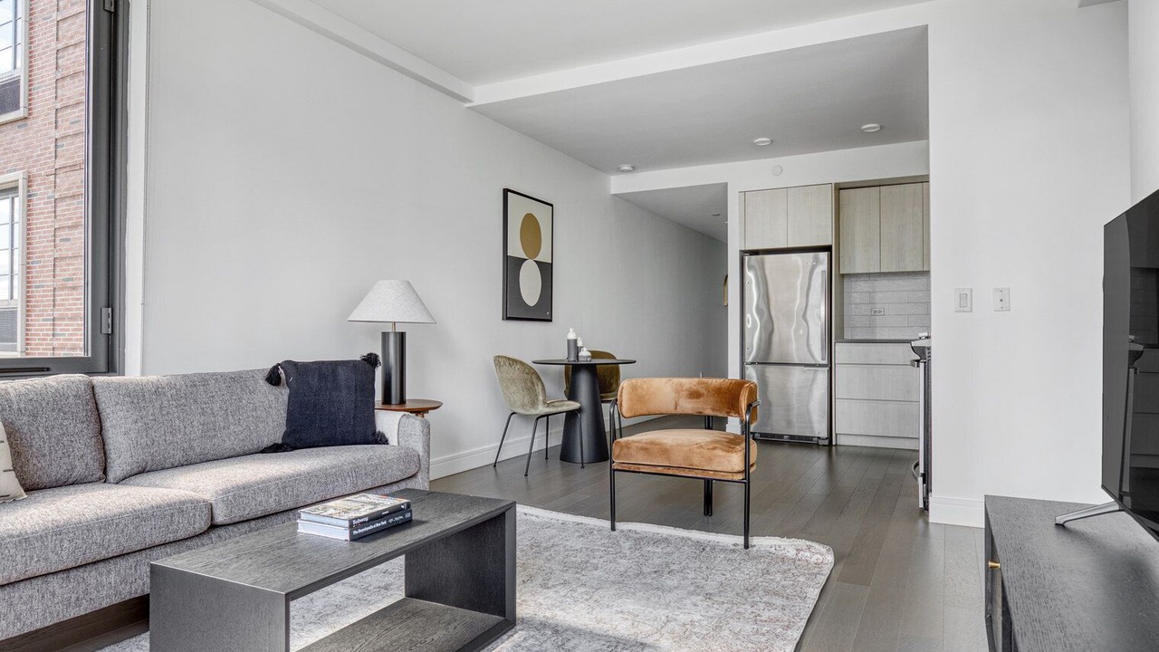 Photo of Livingroom in Hunters Point