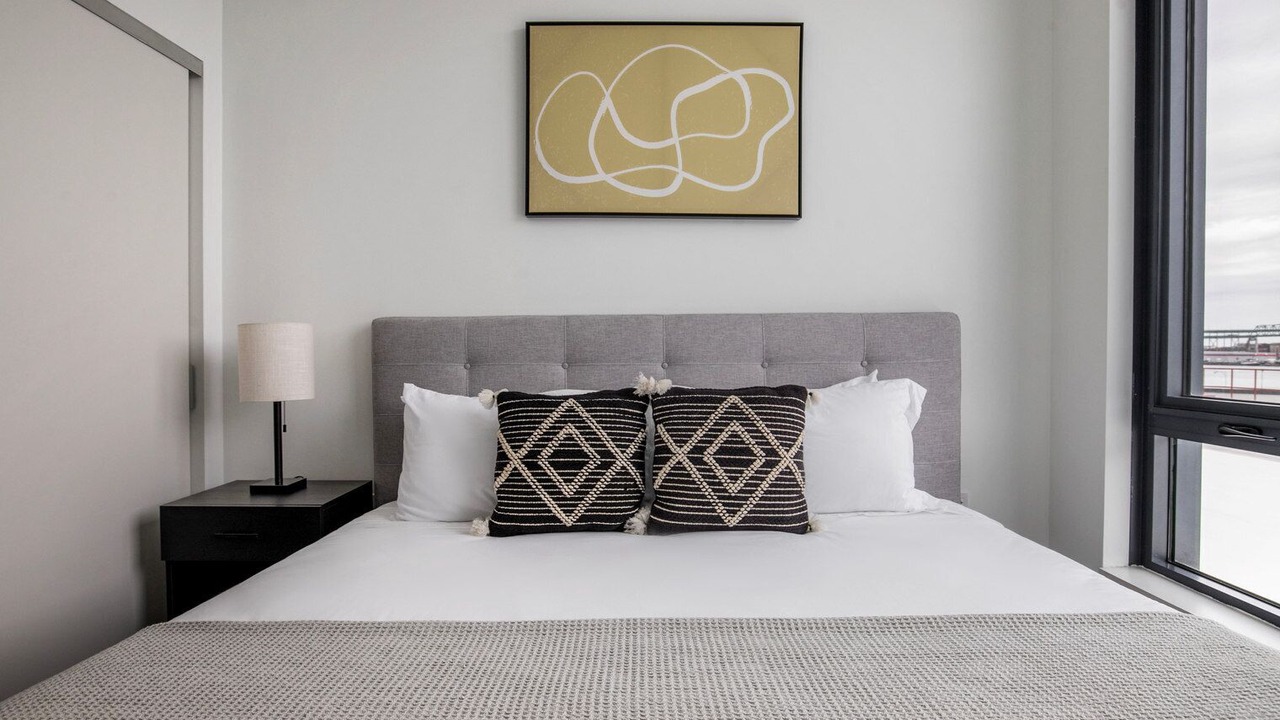 Photo of Bedroom in Central-Maverick Square - Paris Street