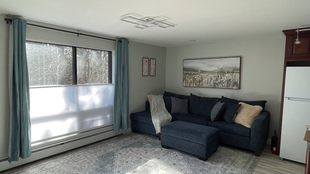 Photo of Livingroom in Derby Center