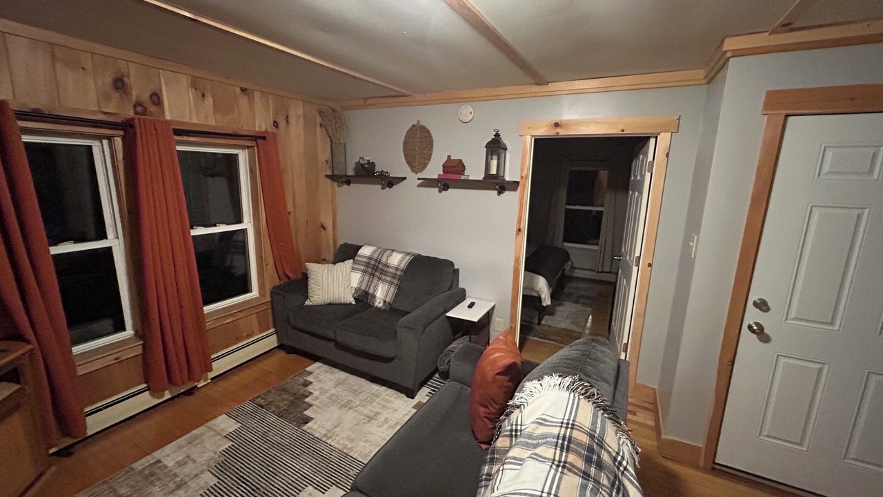 Photo of Livingroom in Auburn