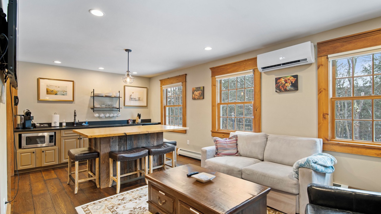 Photo of Livingroom in West Dover
