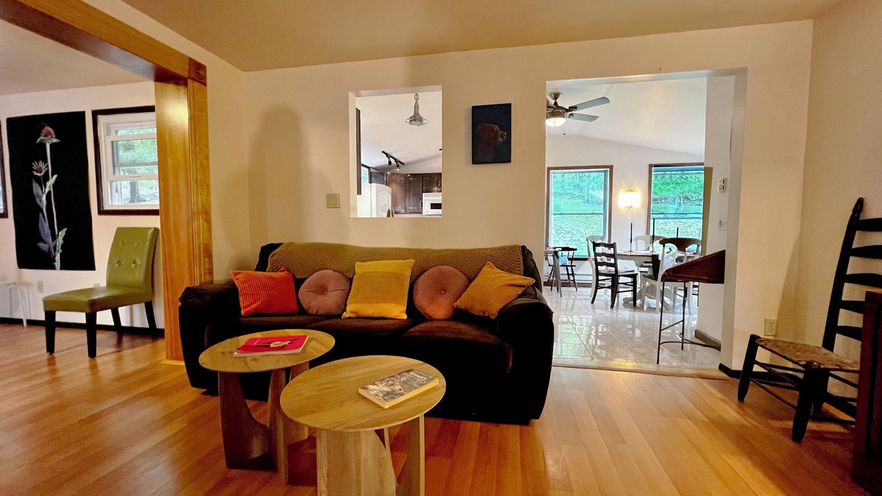 Photo of Livingroom in Highland