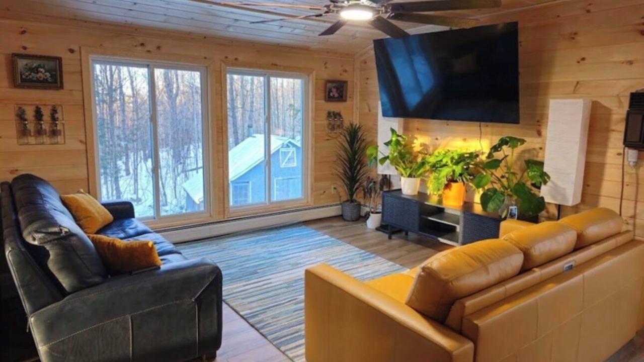 Photo of Livingroom in North Troy