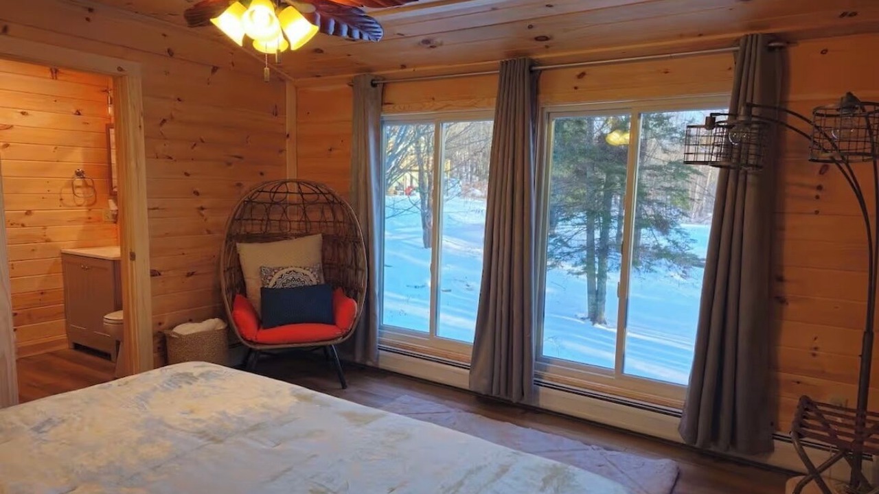 Photo of Bedroom in North Troy