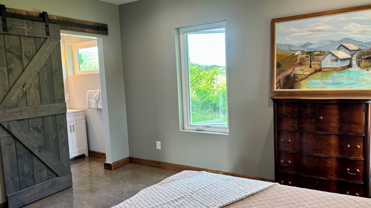 Photo of Bedroom in Blacksburg