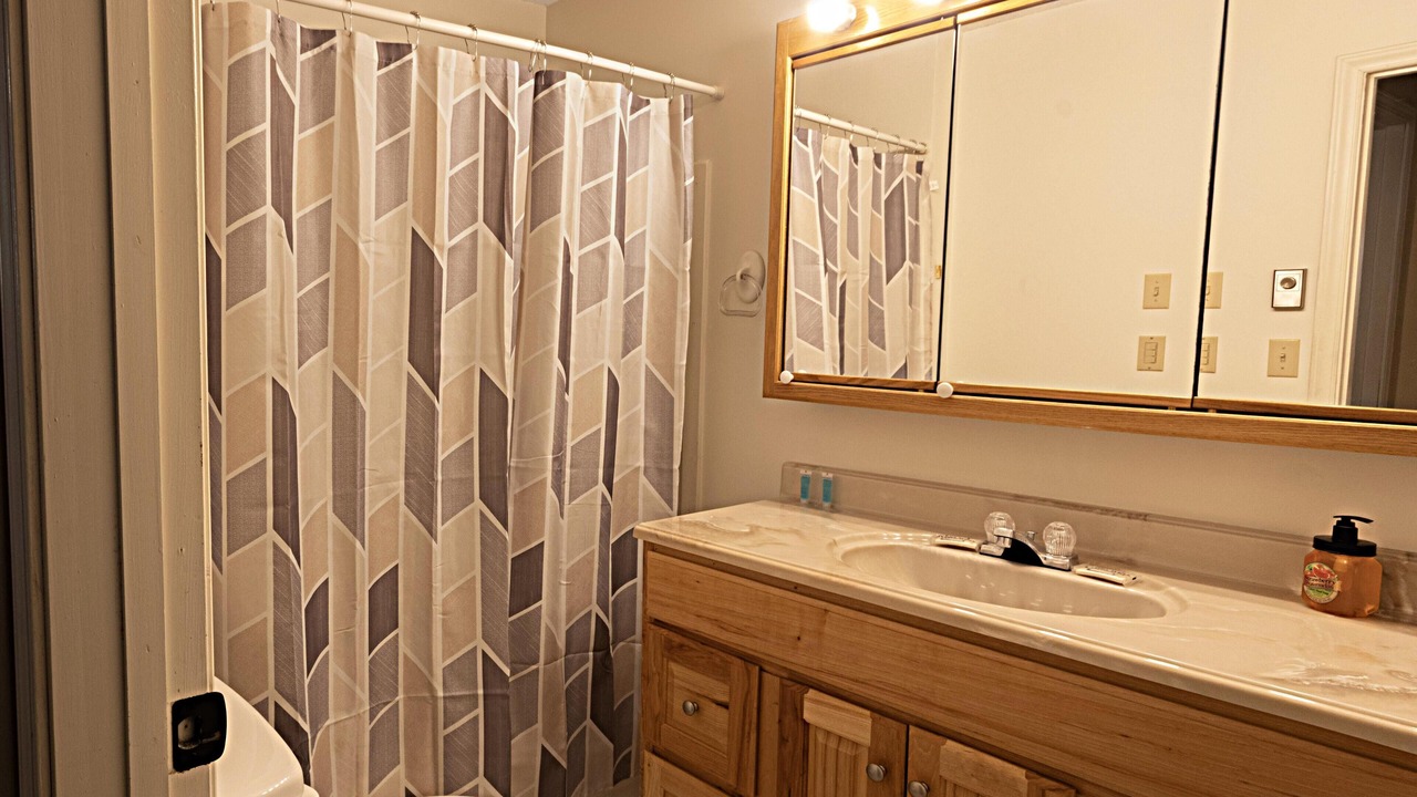 Photo of Bathroom in Snowshoe