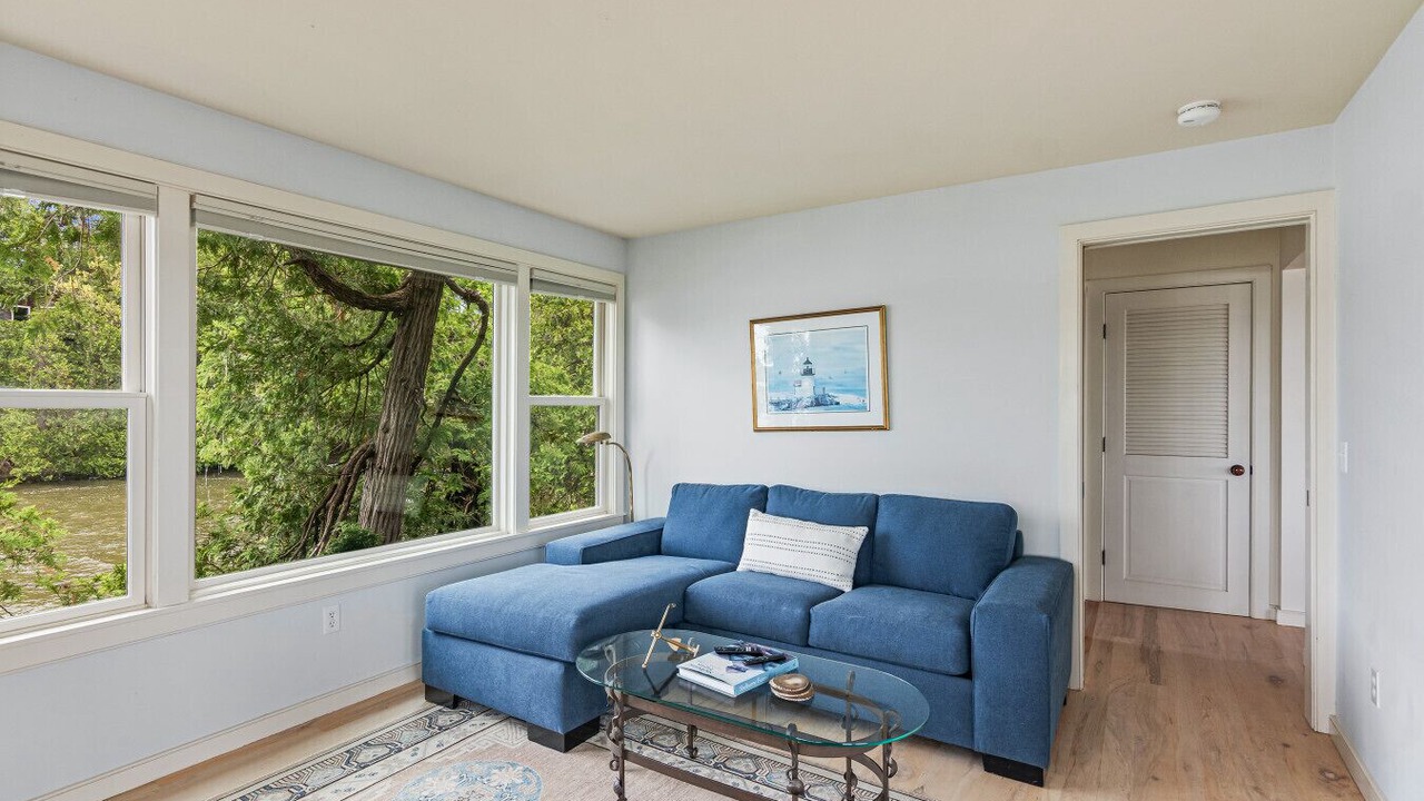 Photo of Livingroom in Moriah Center
