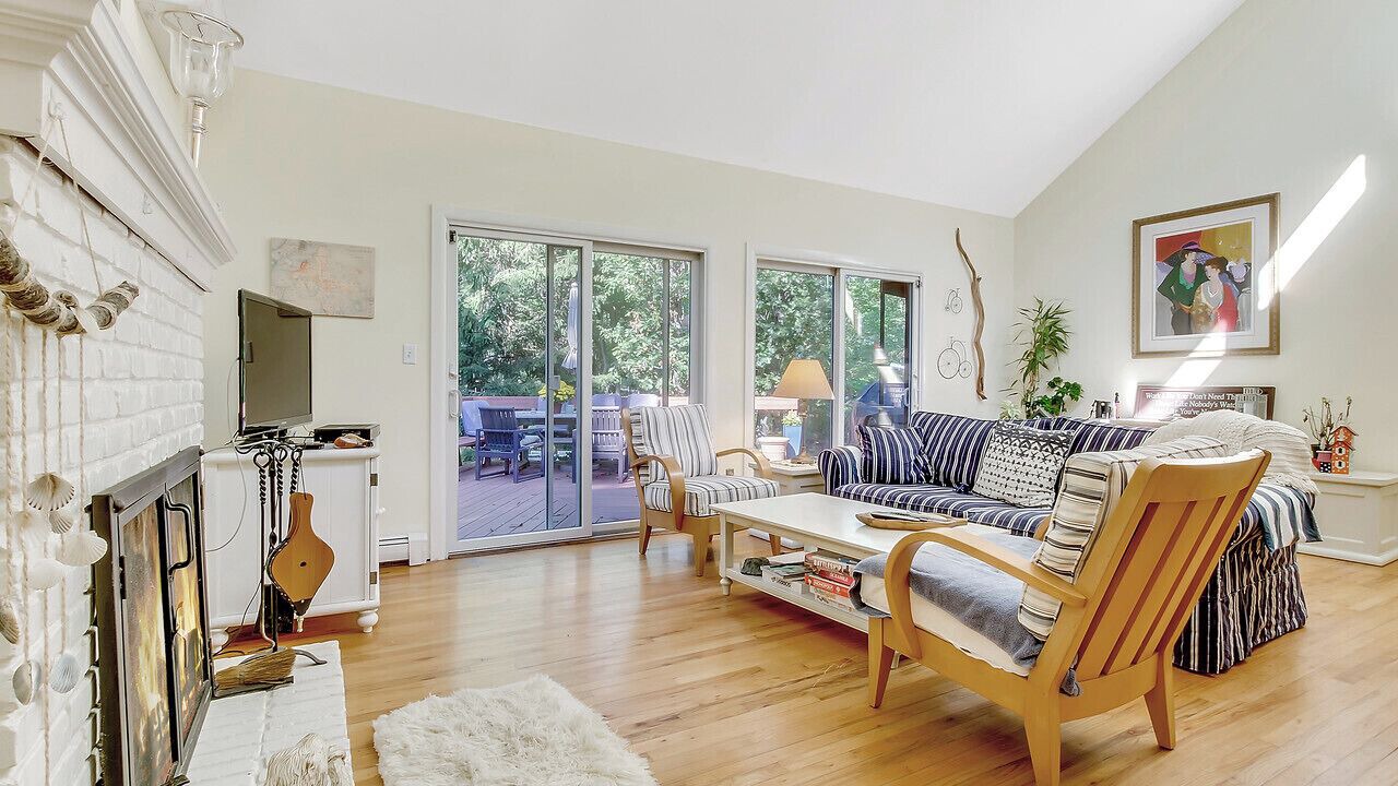 Photo of Livingroom in Hay Beach