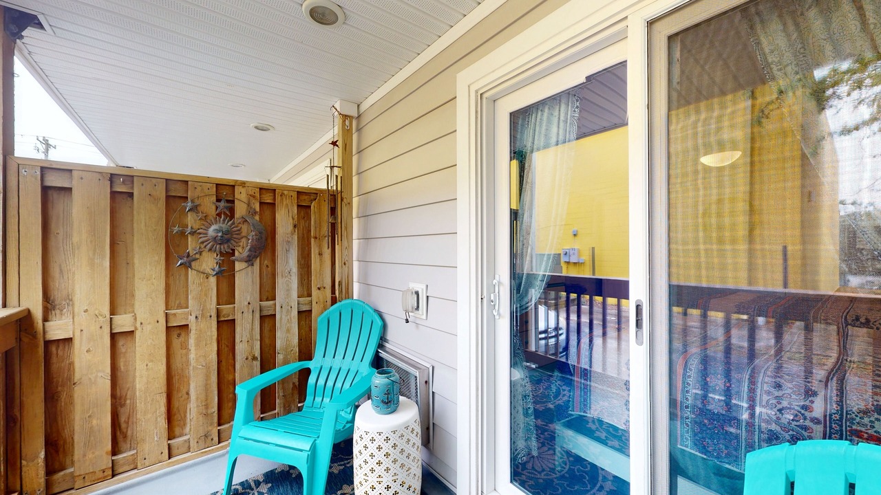 Photo of Patio Balcony in Caine Woods