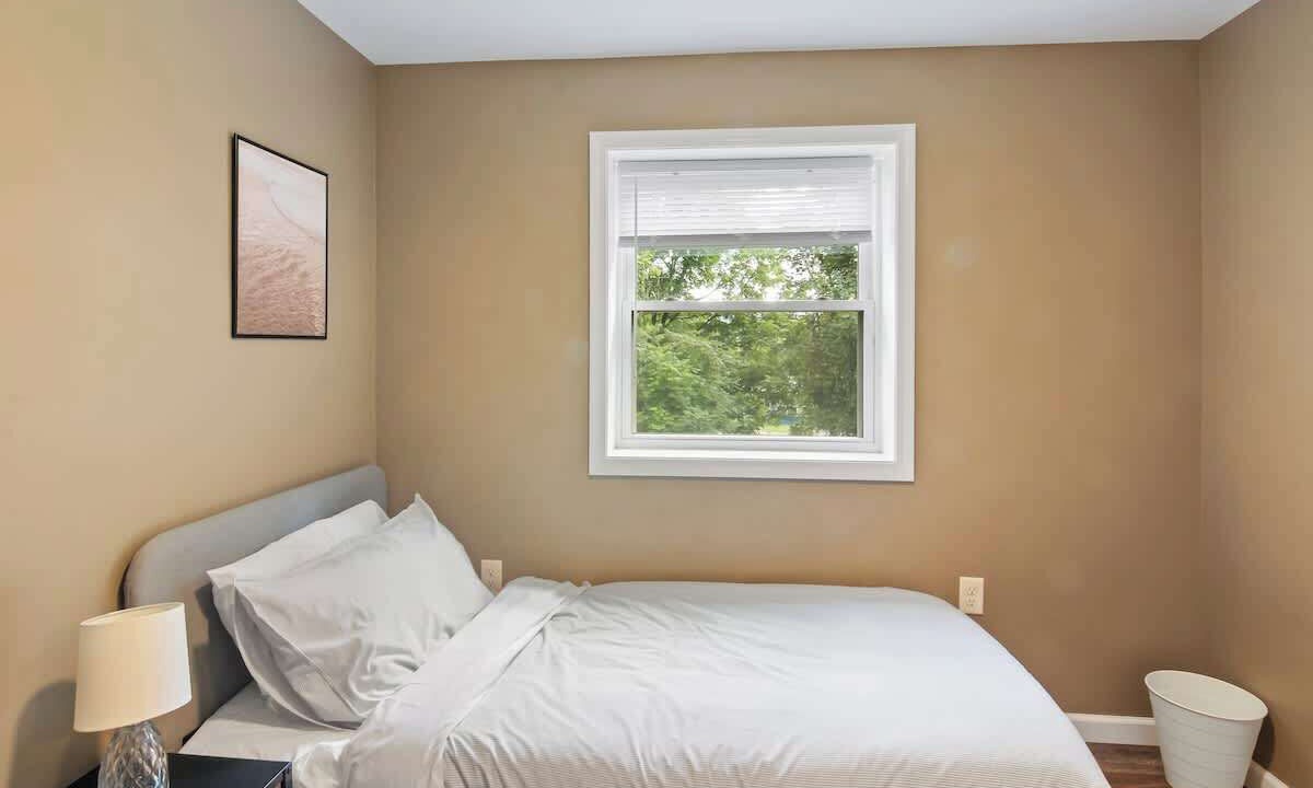 Photo of Bedroom in Port Crane