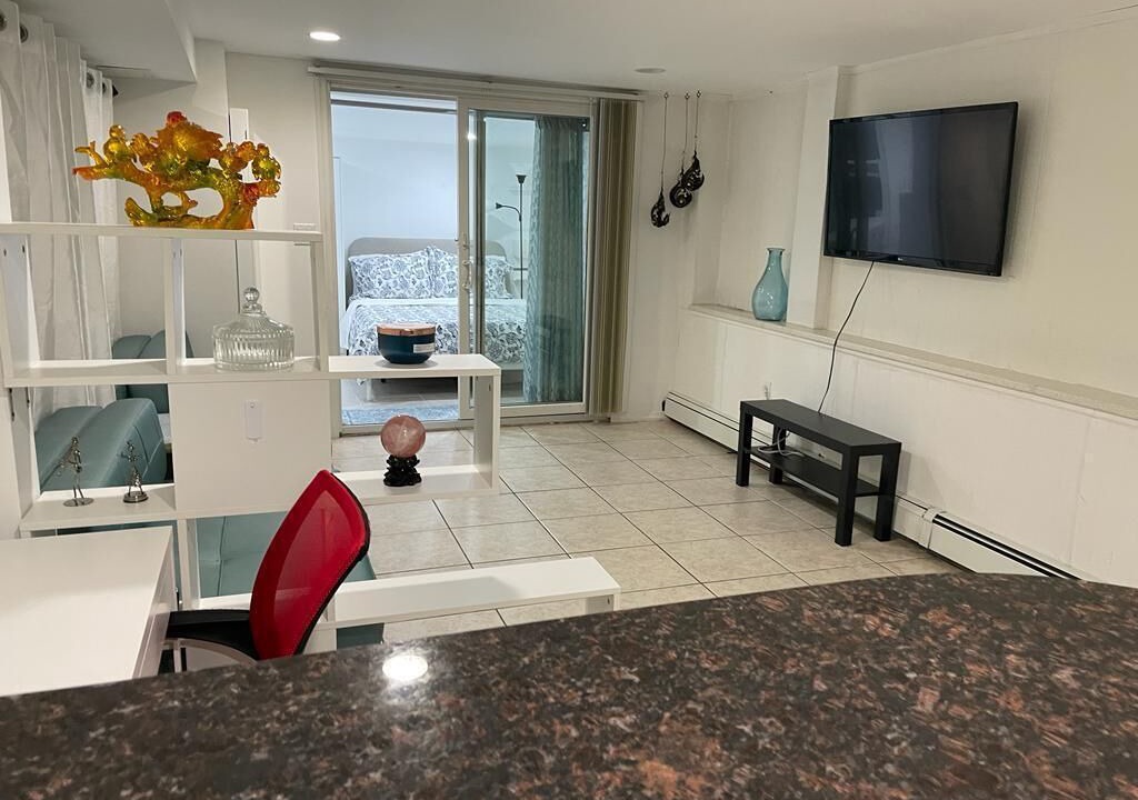 Photo of Bedroom in Roslyn
