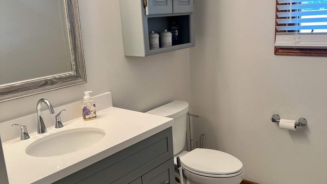 Photo of Bathroom in Freedom
