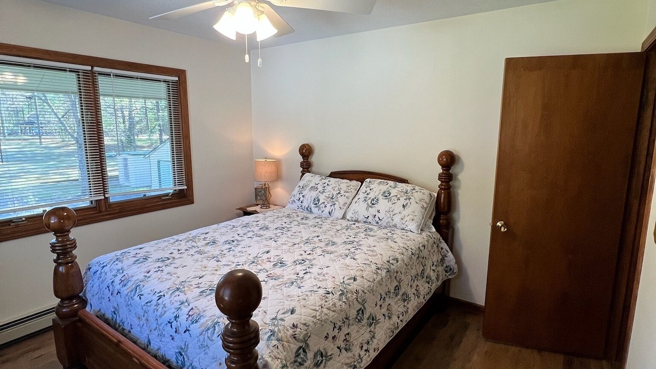 Photo of Bedroom in Freedom