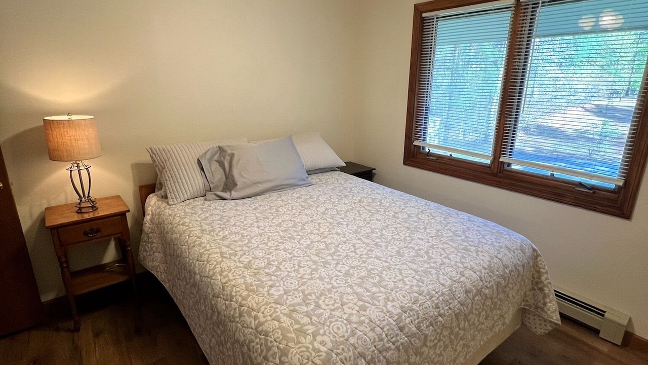 Photo of Bedroom in Freedom