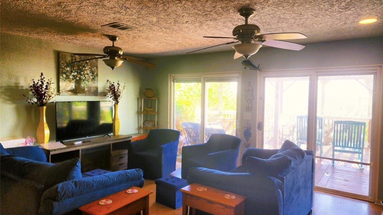 Photo of Livingroom in Dickinson