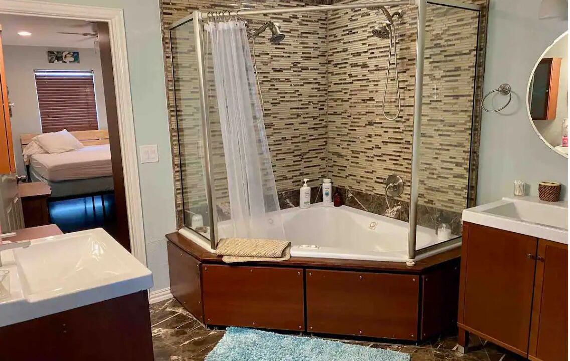 Photo of Bathroom in Dickinson