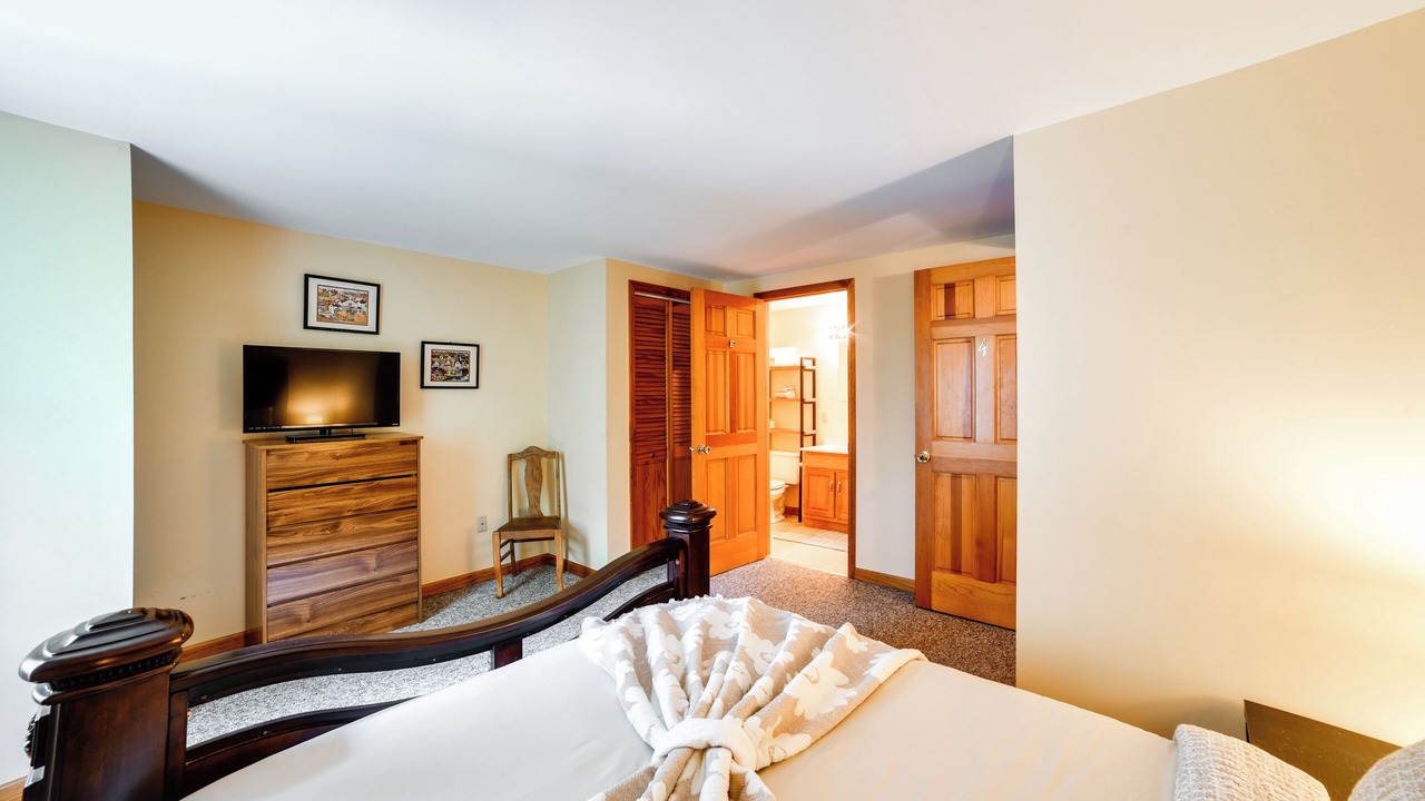 Photo of Bedroom in Cherry Valley