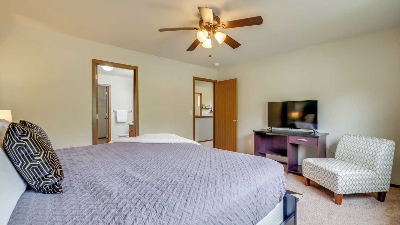 Photo of Bedroom in Sedro-Woolley