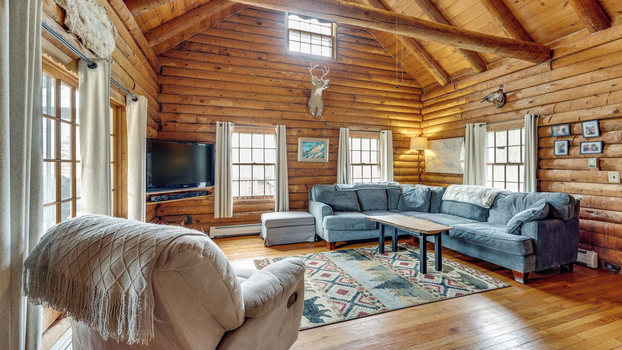 Photo of Livingroom in West Burke