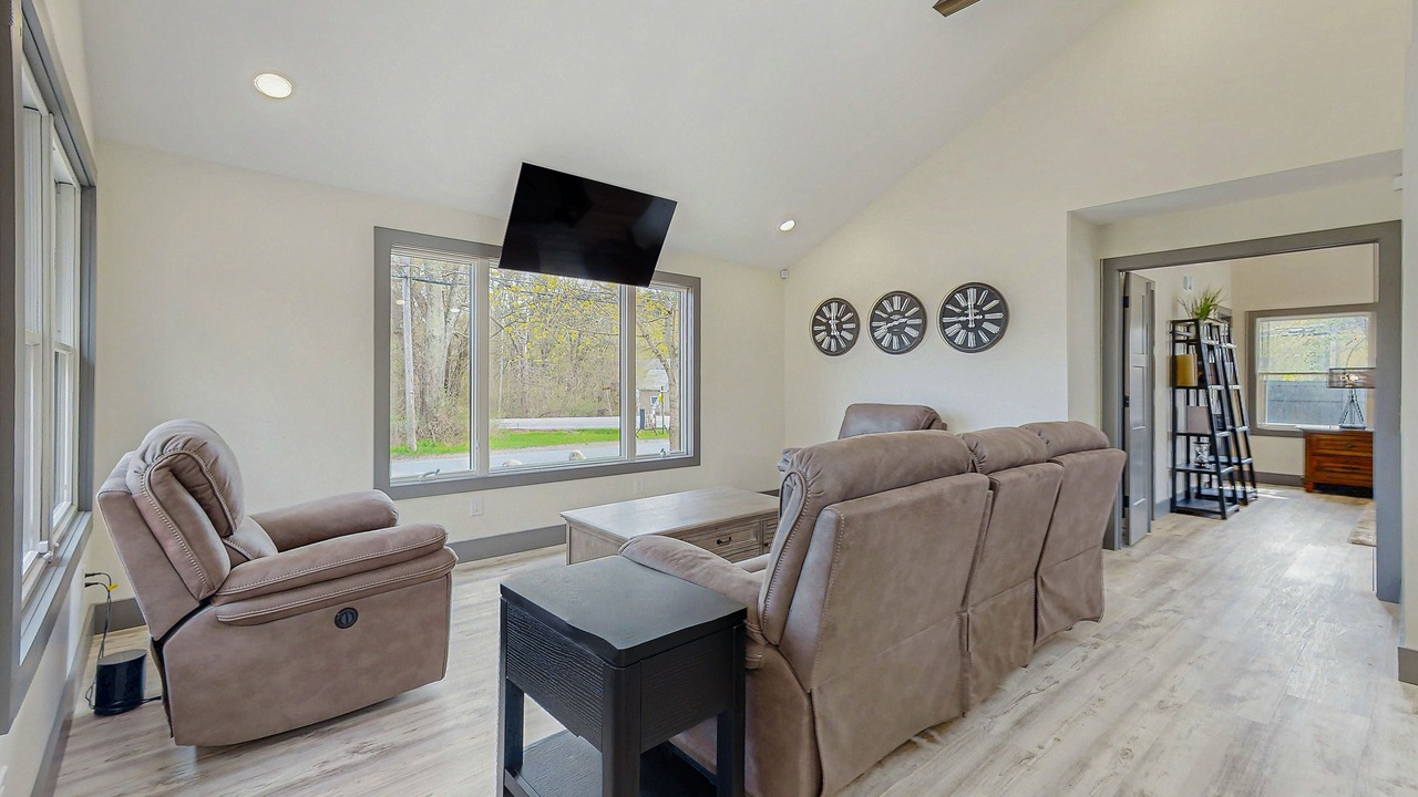 Photo of Livingroom in Fort Ann