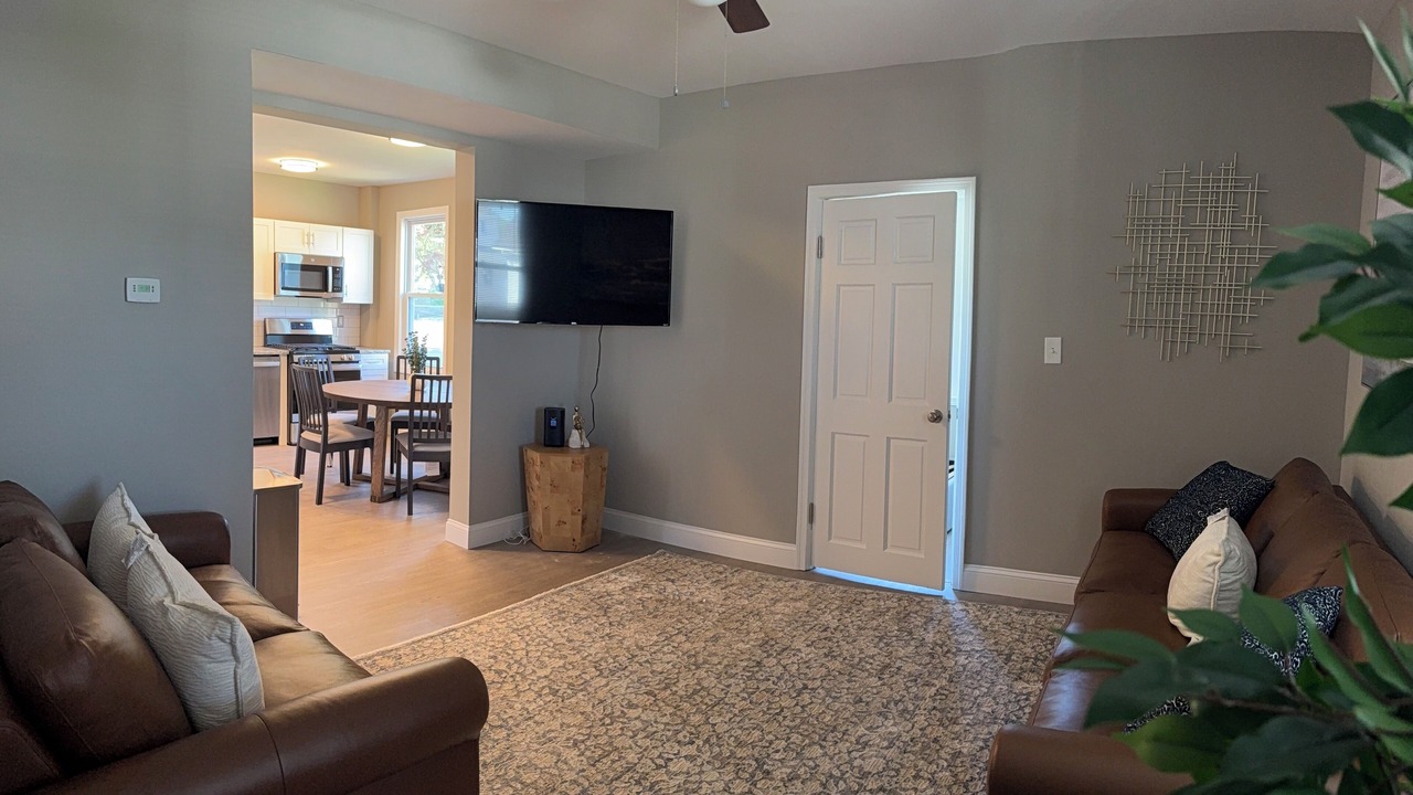 Photo of Livingroom in Parkville