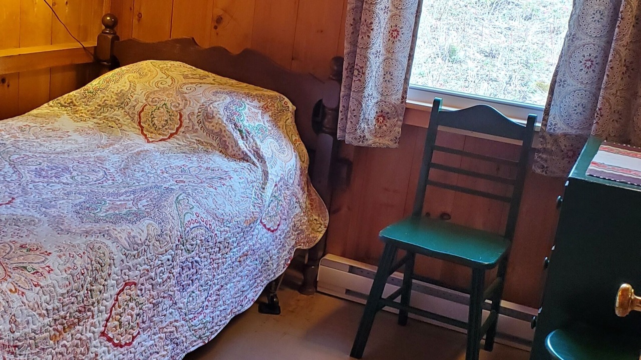 Photo of Bedroom in Seal Cove