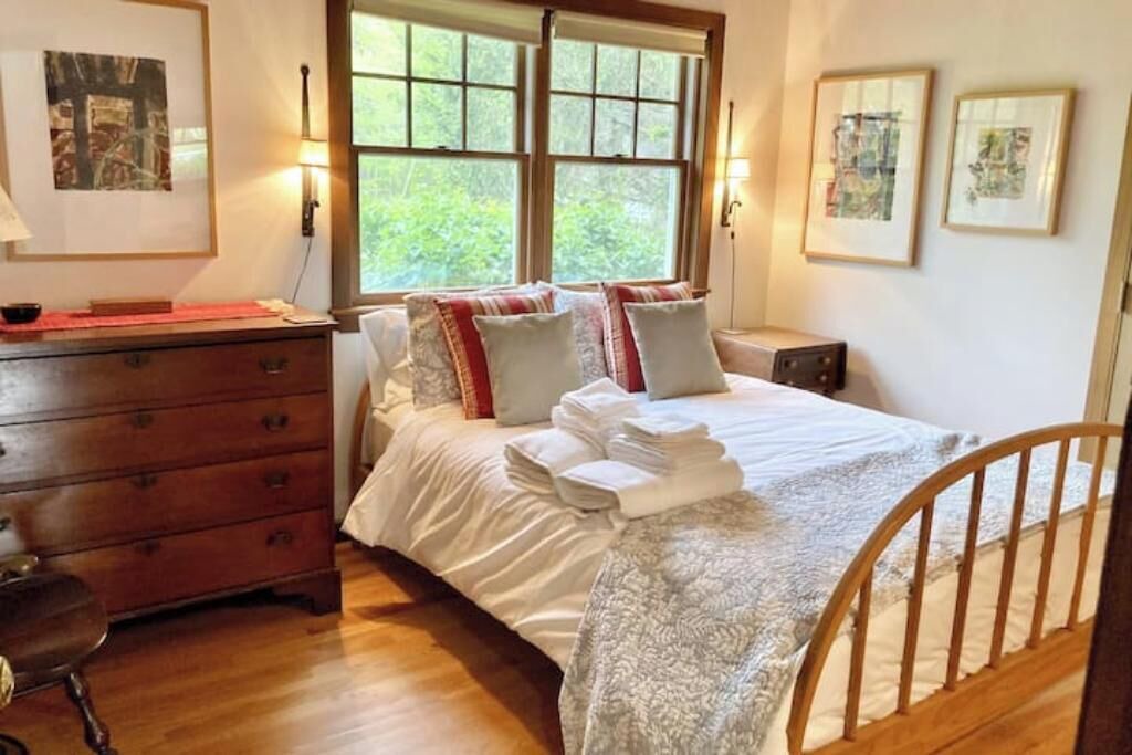 Photo of Bedroom in Wolfeboro