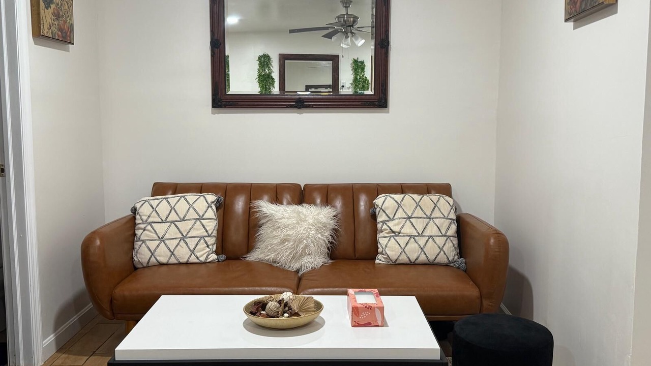 Photo of Livingroom in North Massapequa