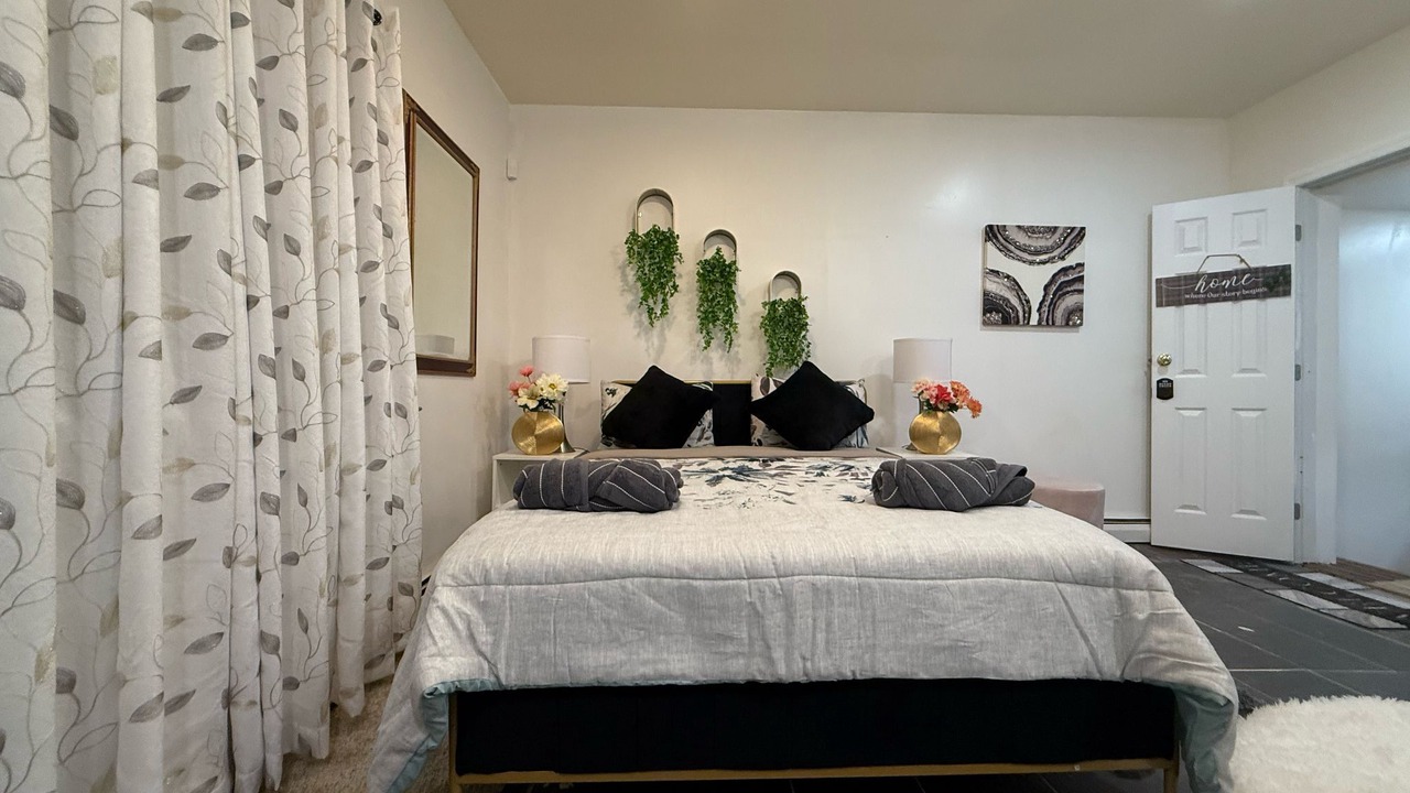 Photo of Bedroom in North Massapequa