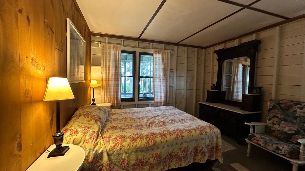 Photo of Bedroom in Sunapee