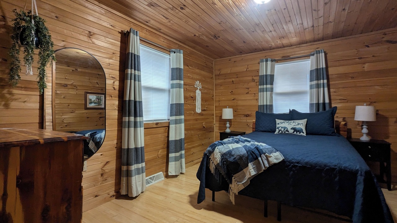Photo of Bedroom in Lynn Garden