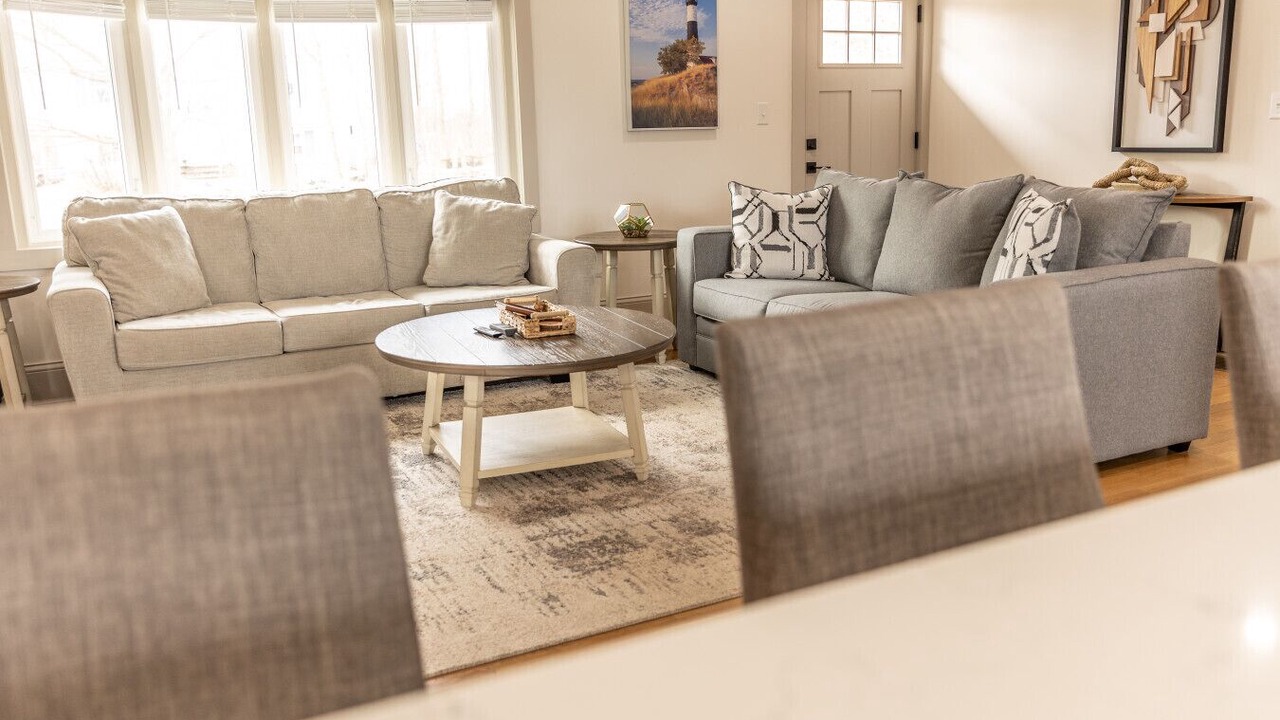 Photo of Livingroom in South Eliot