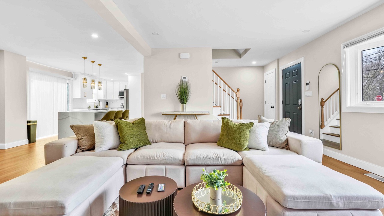 Photo of Livingroom in Wyandanch