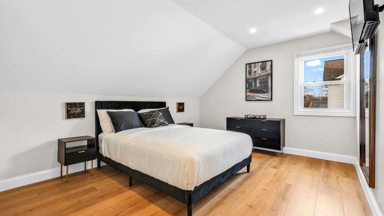Photo of Bedroom in Wyandanch