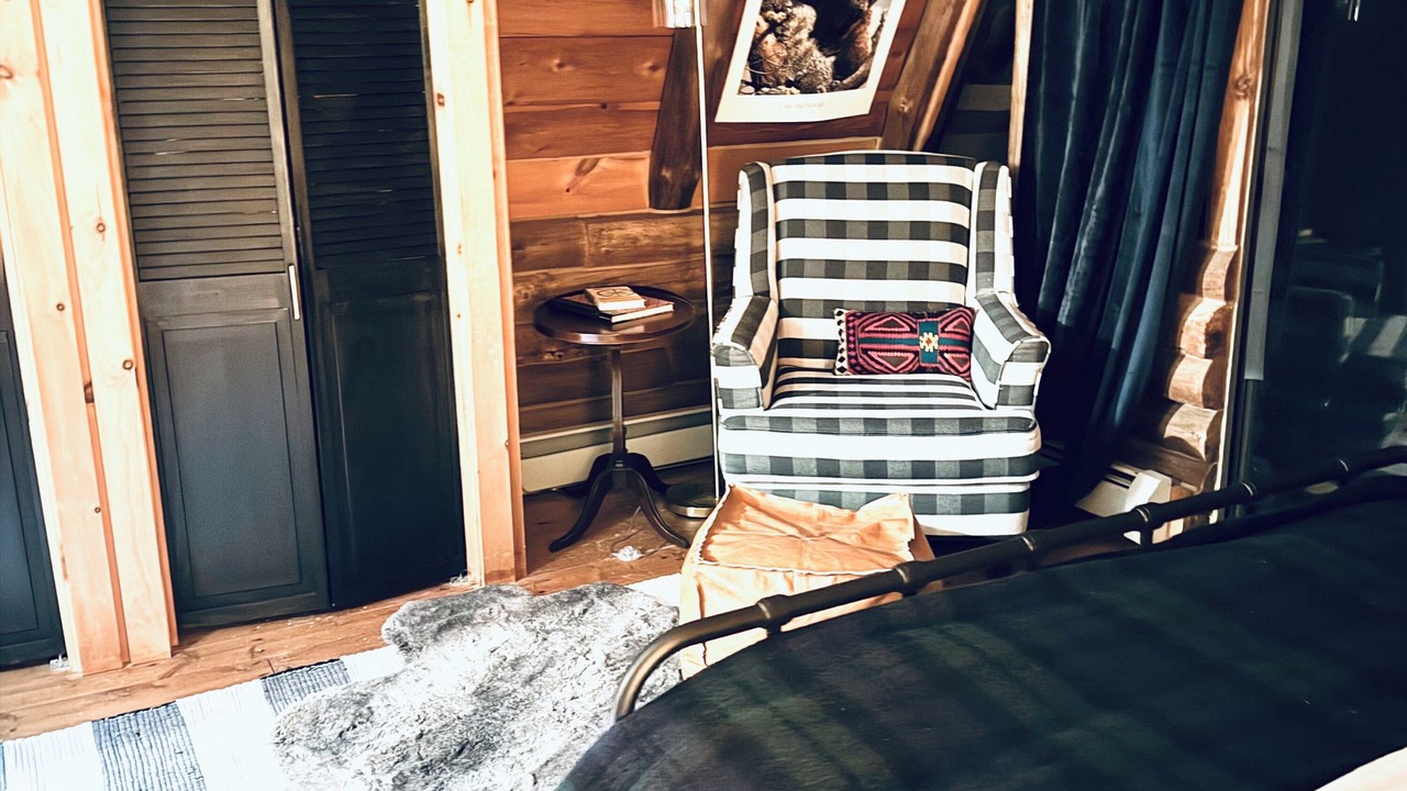 Photo of Bedroom in Ashland
