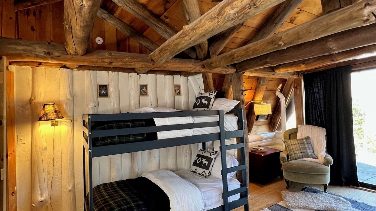 Photo of Bedroom in Ashland