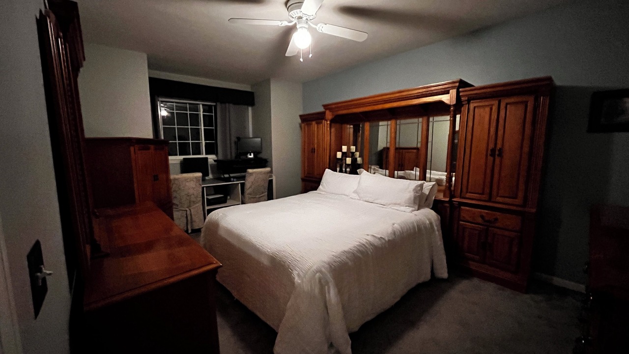 Photo of Bedroom in Canonsburg