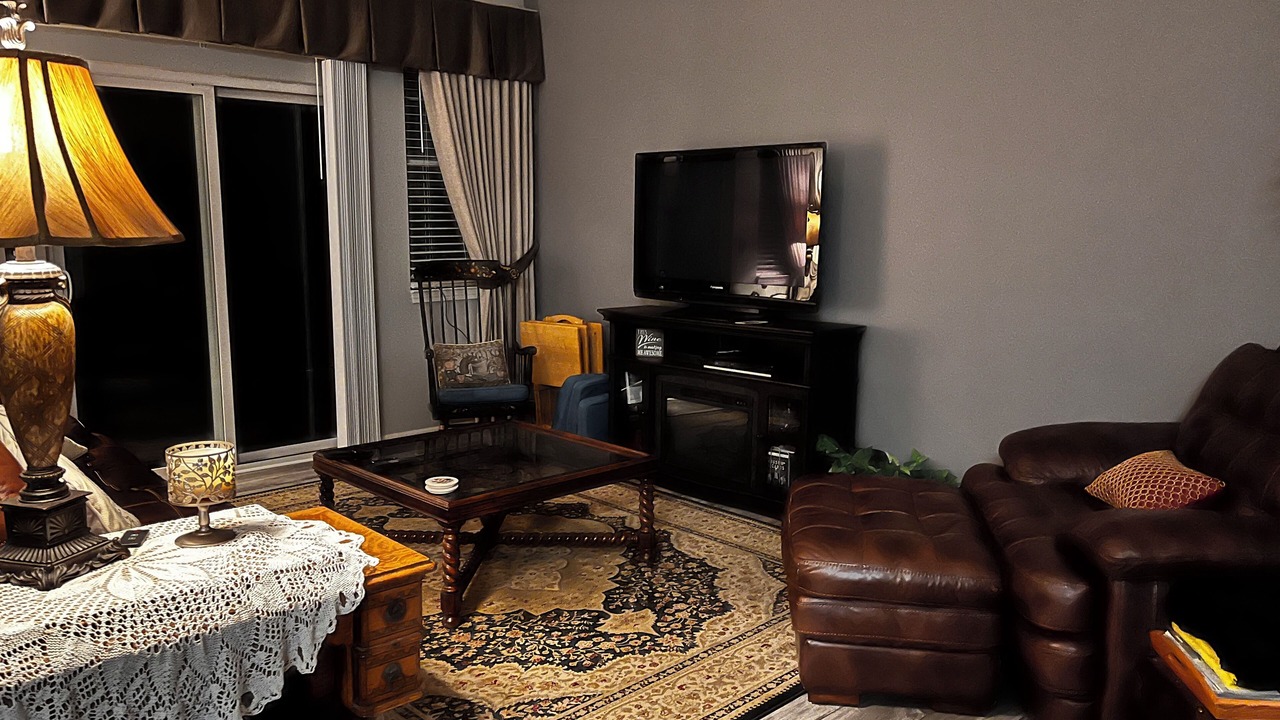 Photo of Livingroom in Canonsburg